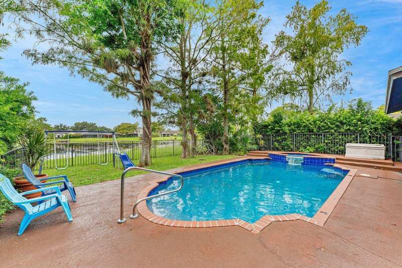 1726 TREEHAVEN Court, Wellington FL 33414