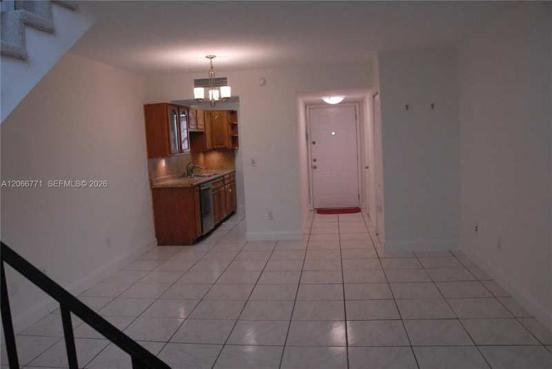 10907 N Kendall Dr # 416, Miami FL 33176