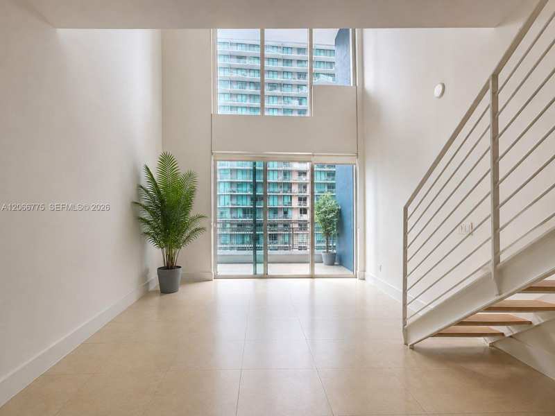 60 SW 13 ST # 2220, Miami FL 33130