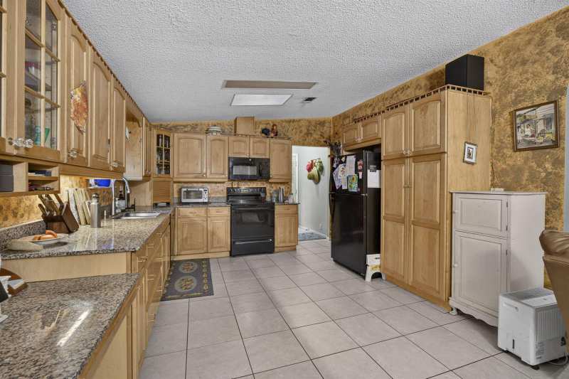 15182 Steffen Lane, FL 33470