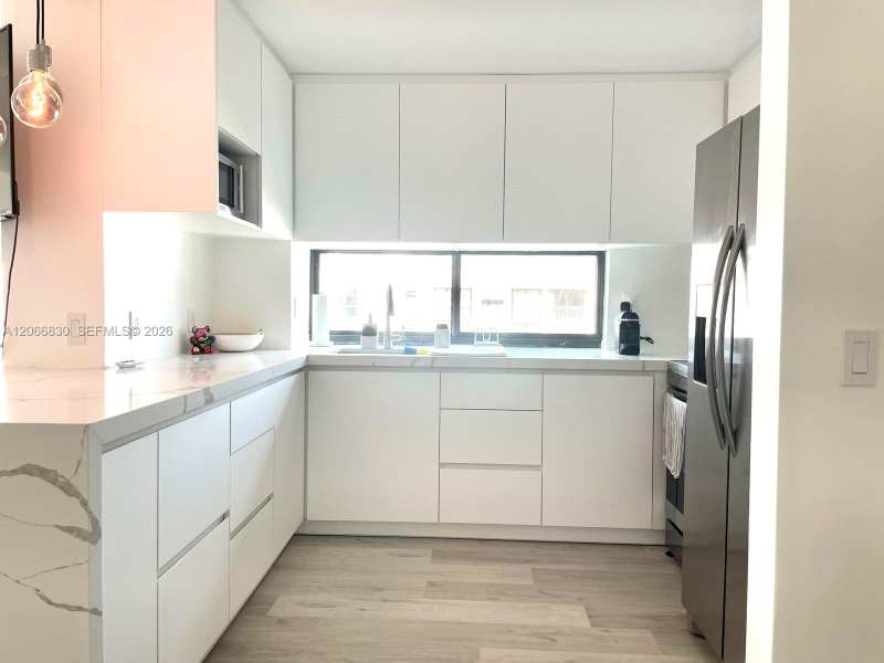 17011 N Bay Rd # 1005, Sunny Isles Beach FL 33160