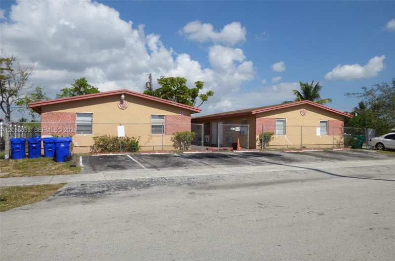 2451 NW 13th Ct # 4, Fort Lauderdale FL 33311