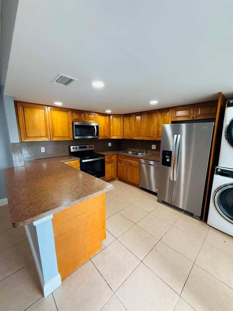 12134 Regal Court E, Wellington FL 33414