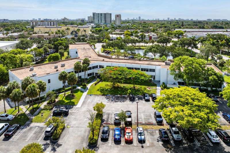 555 SW 12TH Avenue # 104, Pompano Beach FL 33069