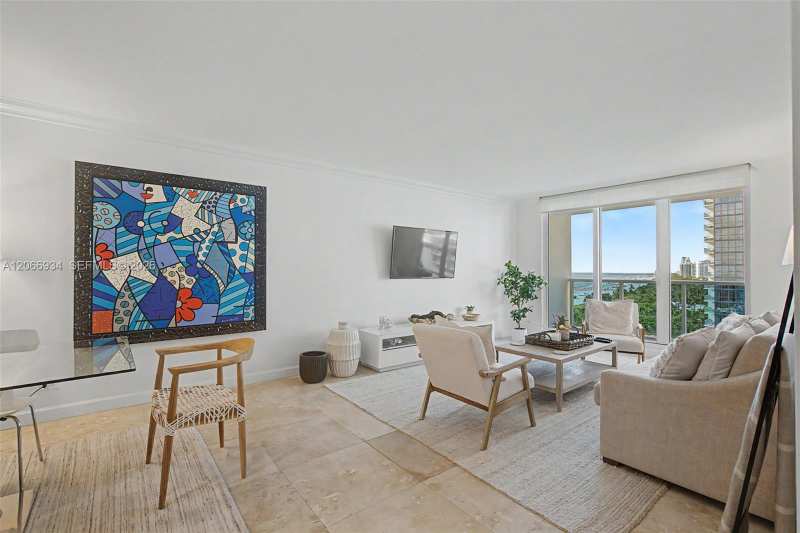 2301 Collins Ave # 908, Miami Beach FL 33139