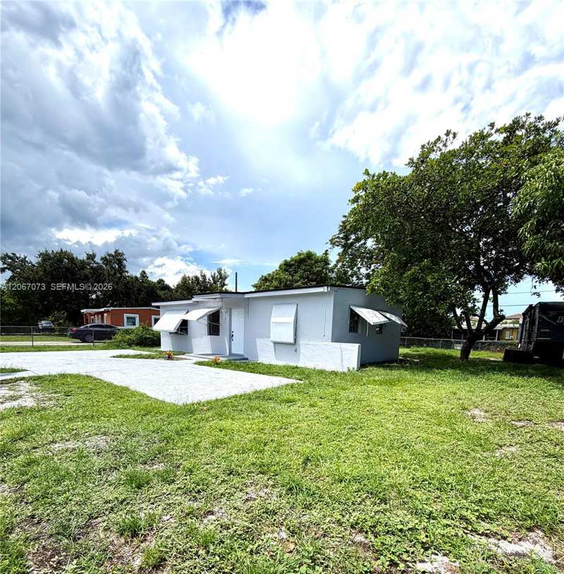 12841 Green Ave, Miami FL 33167
