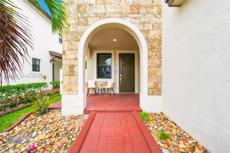 3478 W 110th St, Hialeah FL 33018