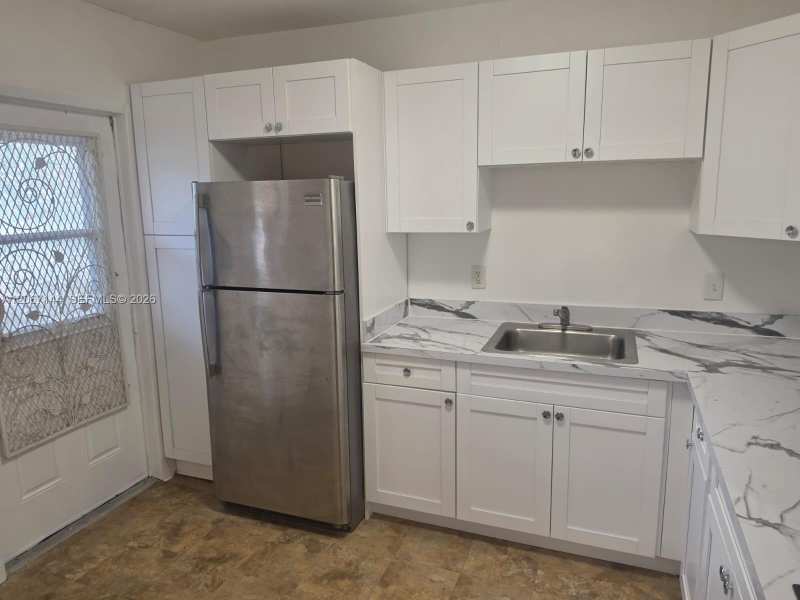 251 NE 187th St # 803, Miami FL 33179
