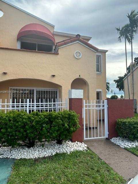 GABLES II TOWNHOMES CONDO
