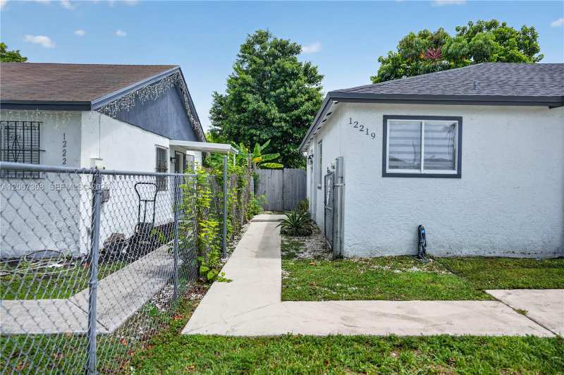 12219 SW 198th Ter, Miami FL 33177