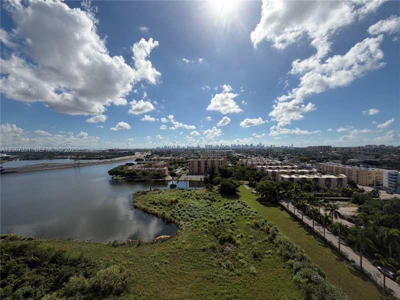 5077 NW 7th St, Miami FL 33126