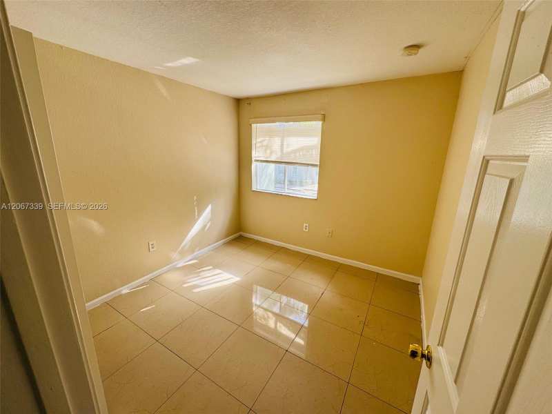 1601 SE 24th Ct # 221, Homestead FL 33035