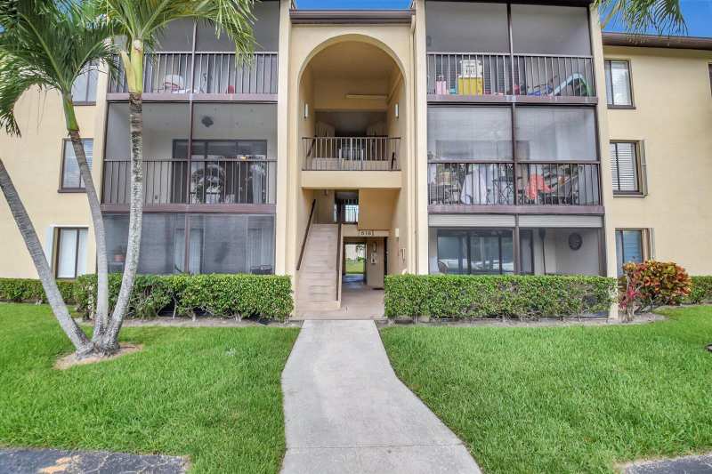 616 SEA PINE Way # C2, FL 33415