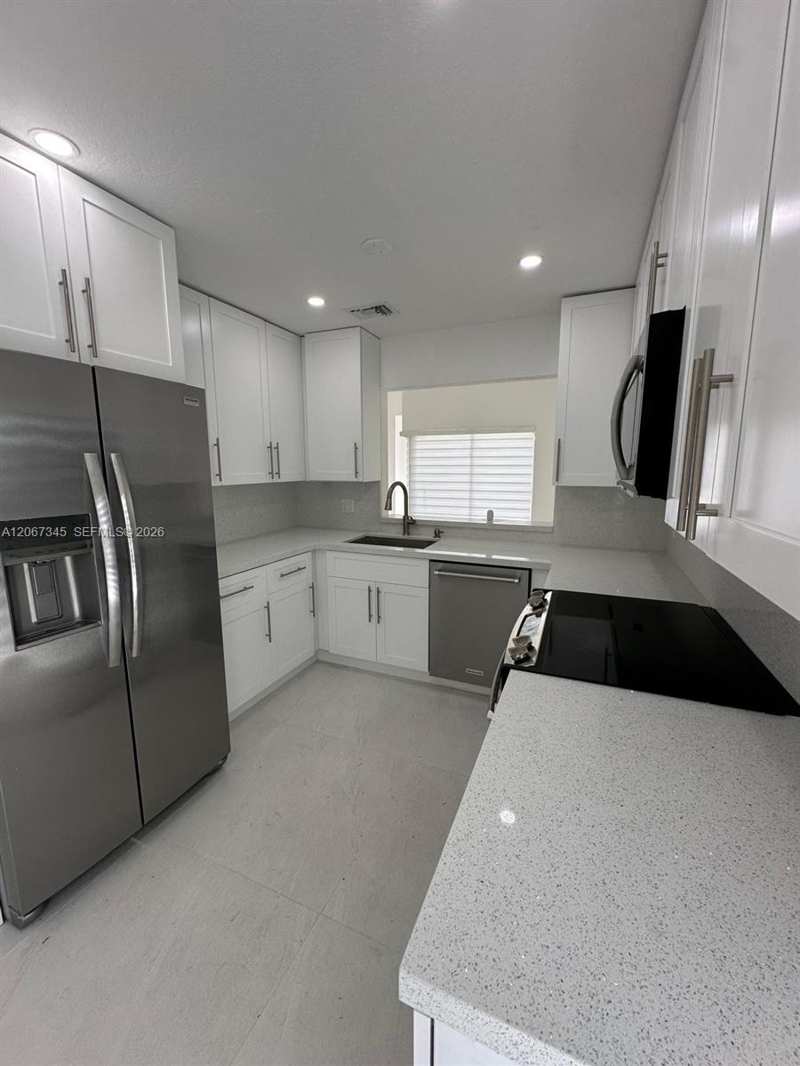 20926 SW 124th Ave Rd, Miami FL 33177