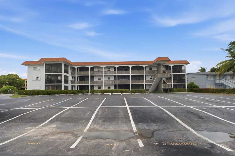 651 PINE Drive # 309, Pompano Beach FL 33060