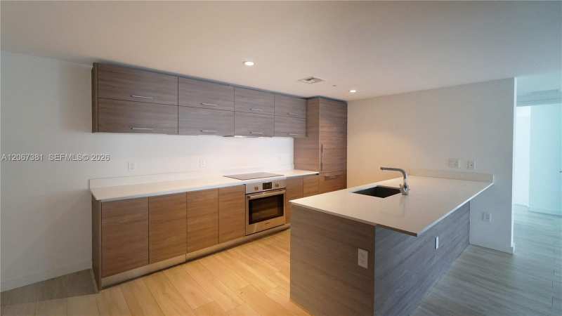 1300 S Miami Ave # 2610, Miami FL 33130