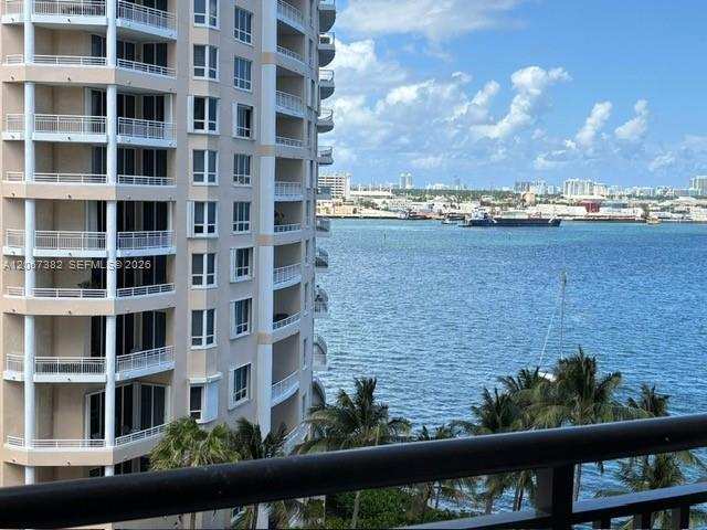 540 Brickell Key Dr # 1024, Miami FL 33131