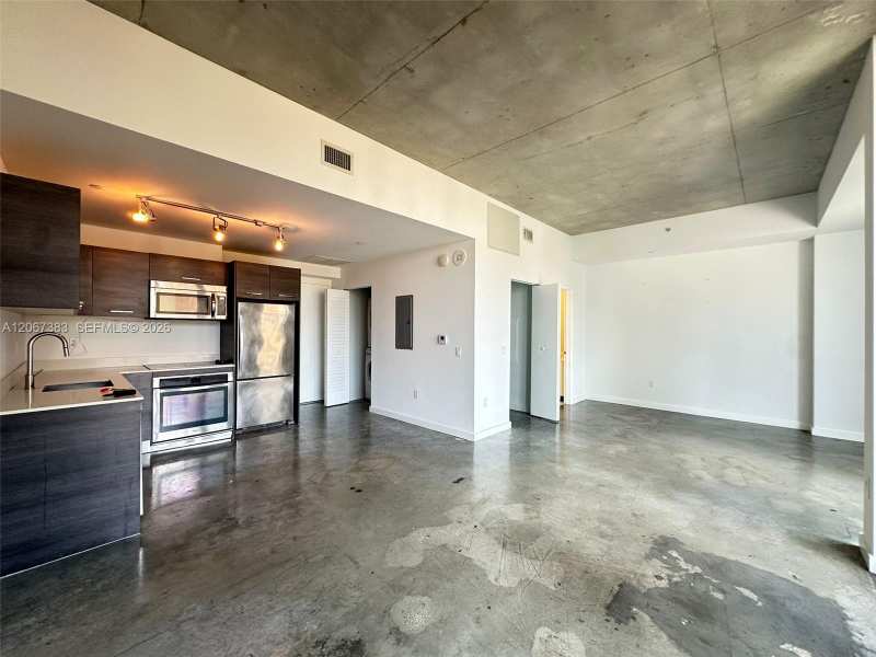 151 SE 1st St # 1505, Miami FL 33131