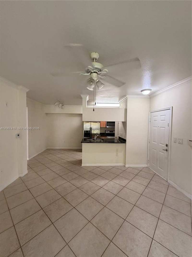 6492 Emerald Dunes Dr # 107, West Palm Beach FL 33411