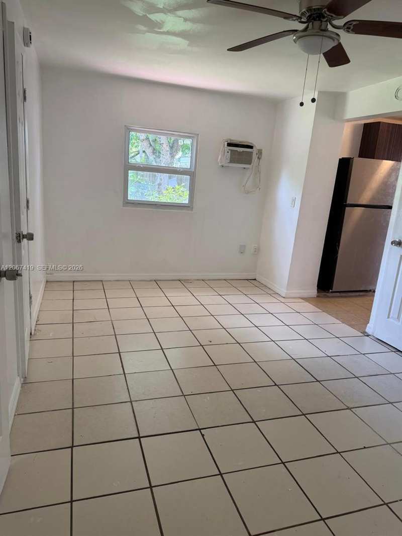 900 NW 121st St, North Miami FL 33168