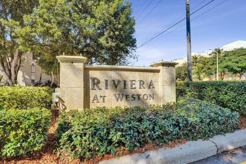 128 Riviera Cir # 128, Weston FL 33326