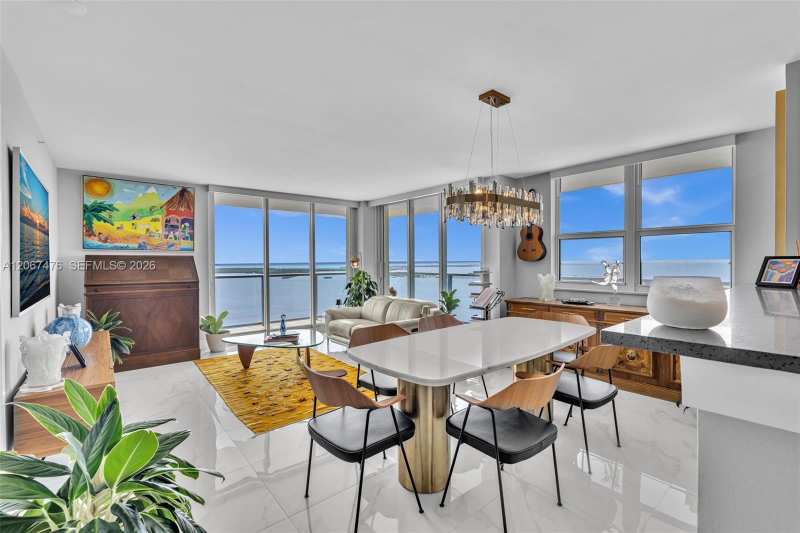 1155 Brickell Bay Dr # 3211, Miami FL 33131