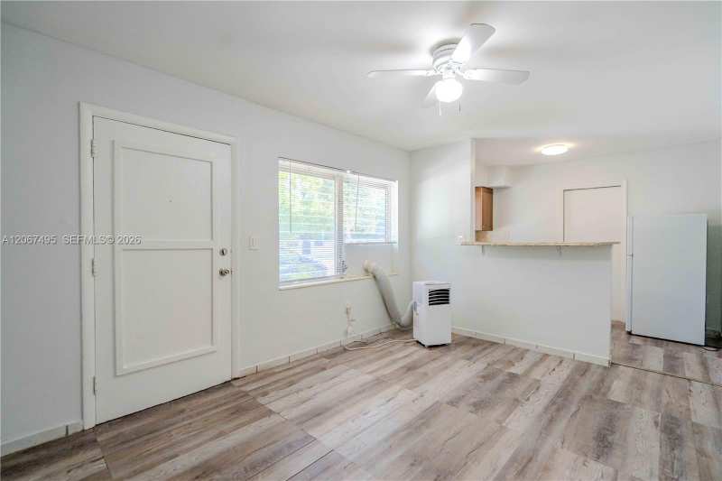 260 Navarre Ave # 2, Coral Gables FL 33134