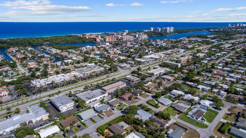 3372 NE 5th Drive, Boca Raton FL 33431