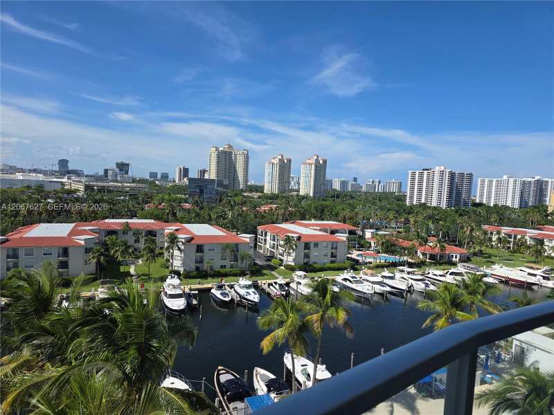 3029 NE 188th St # 819, Aventura FL 33180
