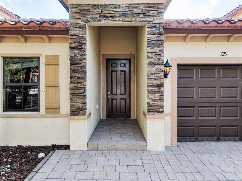 729 SE 34th Ave, Homestead FL 33033