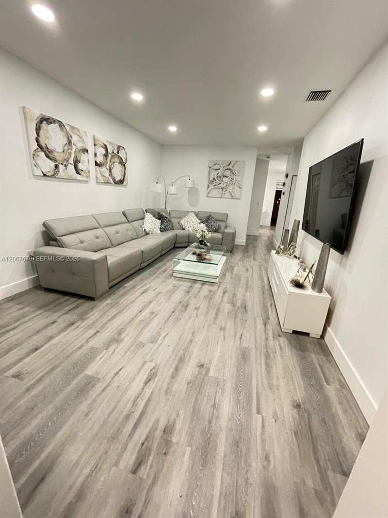 17430 SW 153rd Ave, Miami FL 33187
