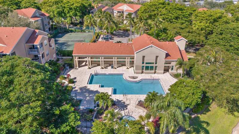 1885 PALM COVE Boulevard # 108, Delray Beach FL 33445