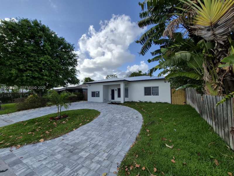 111 NE 45th St, Oakland Park FL 33334