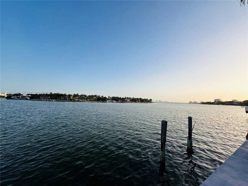 946 Bay Dr # 12, Miami Beach FL 33141