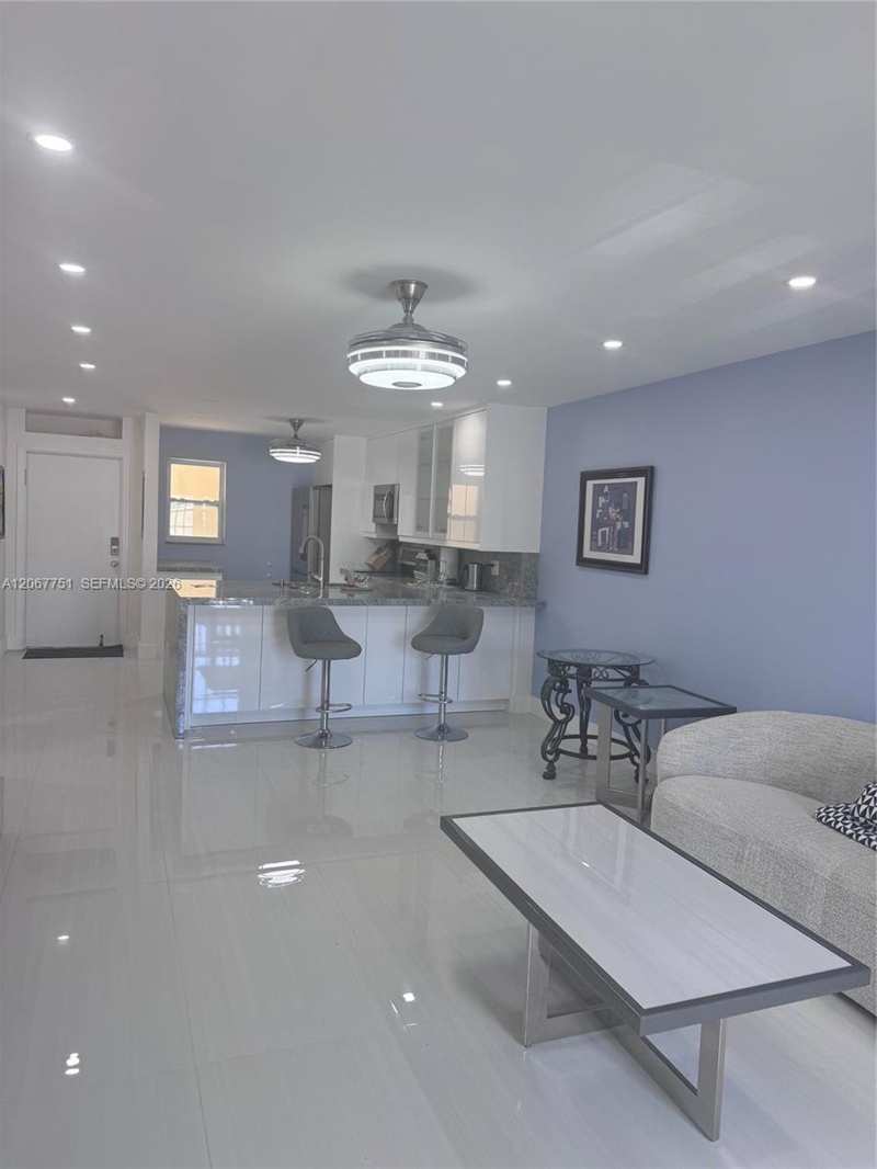 410 SE 2nd St # 223, Hallandale Beach FL 33009