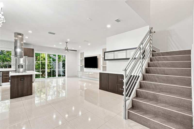 3237 NE 5th St # 3237, Pompano Beach FL 33062