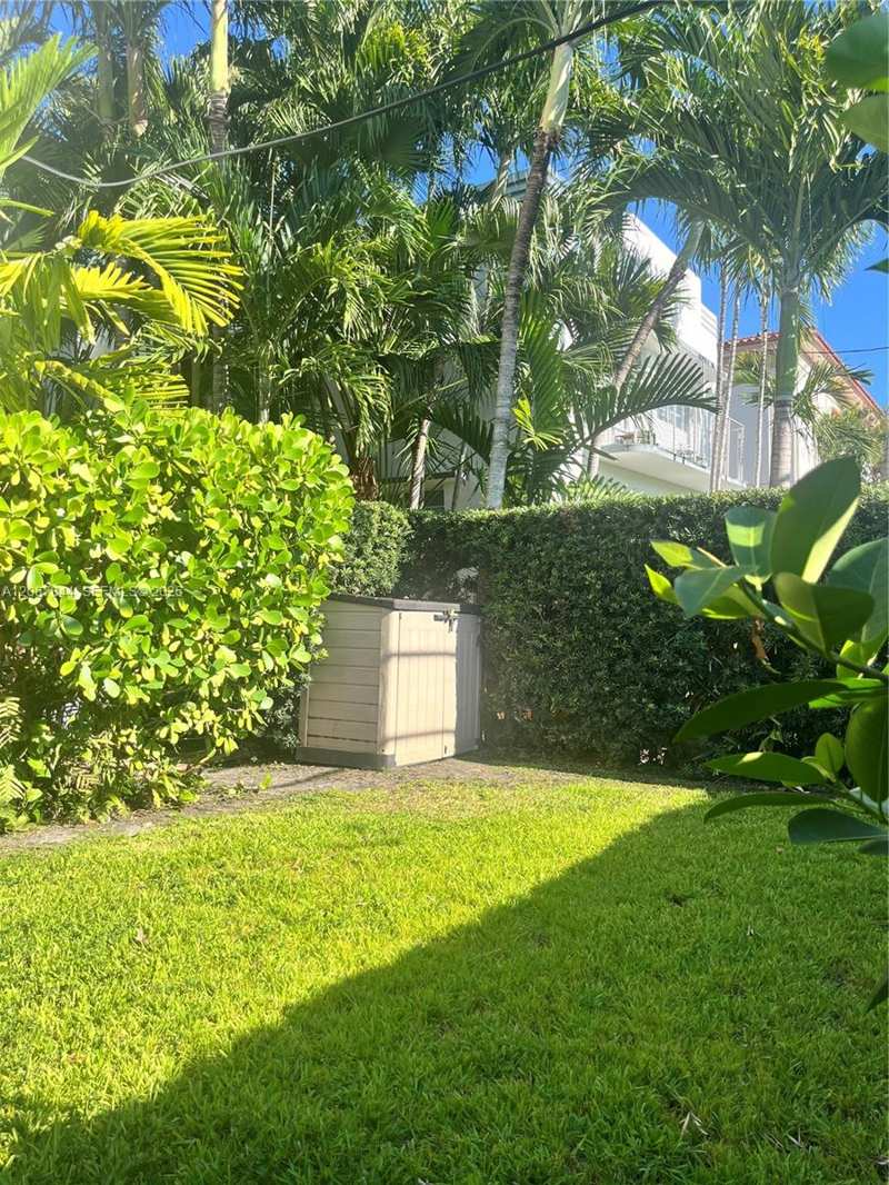 3917 N Meridian Ave # 102, Miami Beach FL 33140