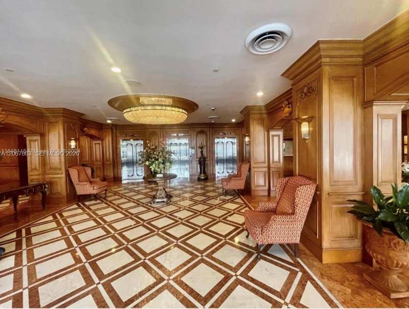 700 Biltmore Way # 818, Coral Gables FL 33134