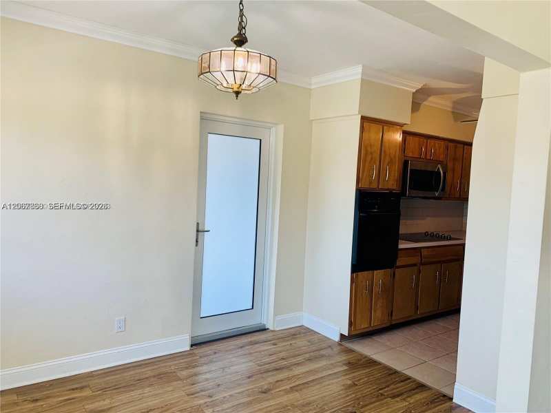 600 Layne Blvd # 233, Hallandale Beach FL 33009