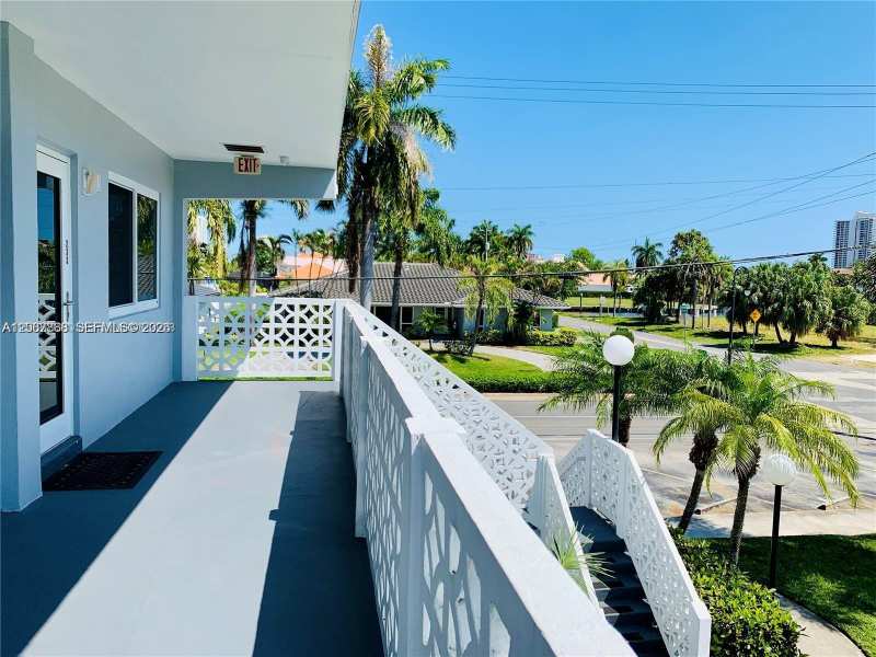 600 Layne Blvd # 233, Hallandale Beach FL 33009