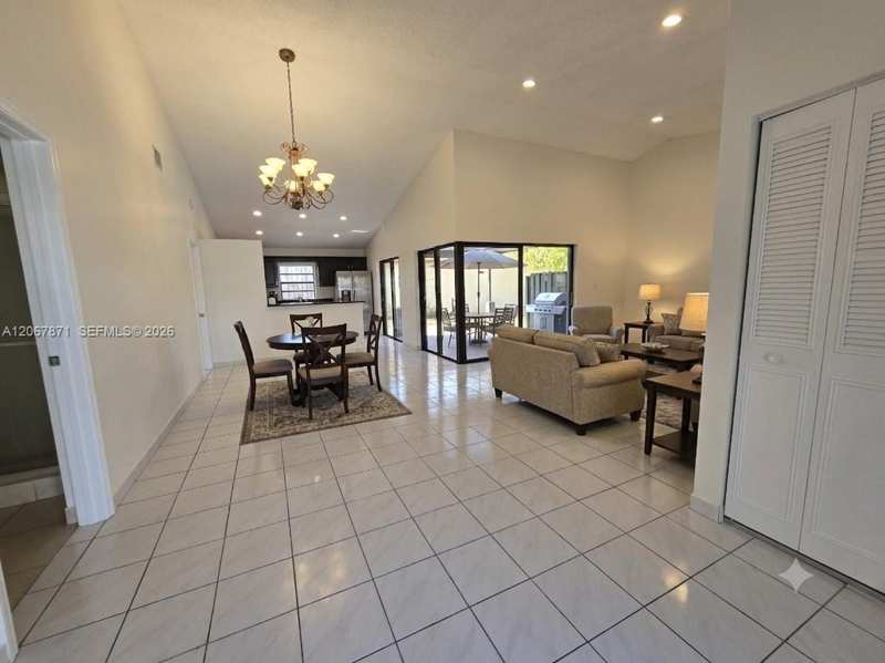 15238 SW 58th Ter, Miami FL 33193