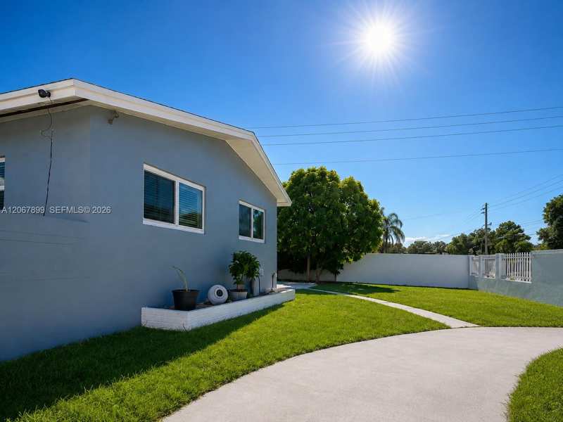12400 SW 184th St, Miami FL 33177