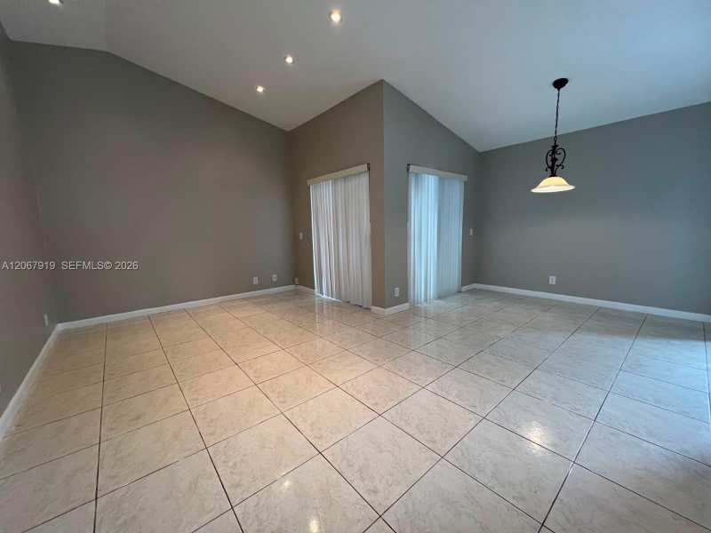 1591 Springside Dr # 1591, Weston FL 33326