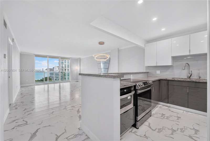 3800 S Ocean Dr # 802, Hollywood FL 33019