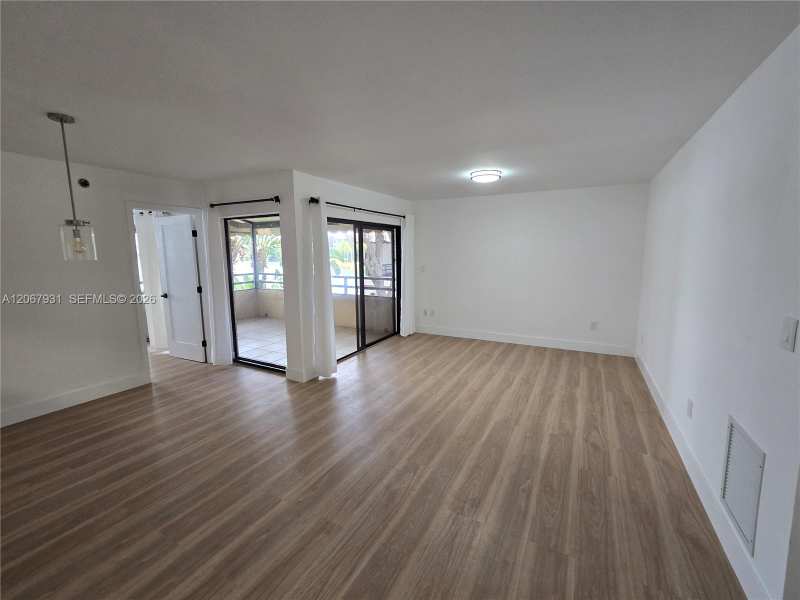 20145 NE 3rd Ct # 12, Miami FL 33179