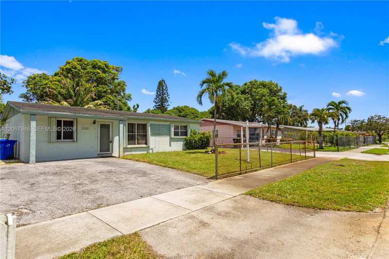 2030 NW 29th Ter, Fort Lauderdale FL 33311