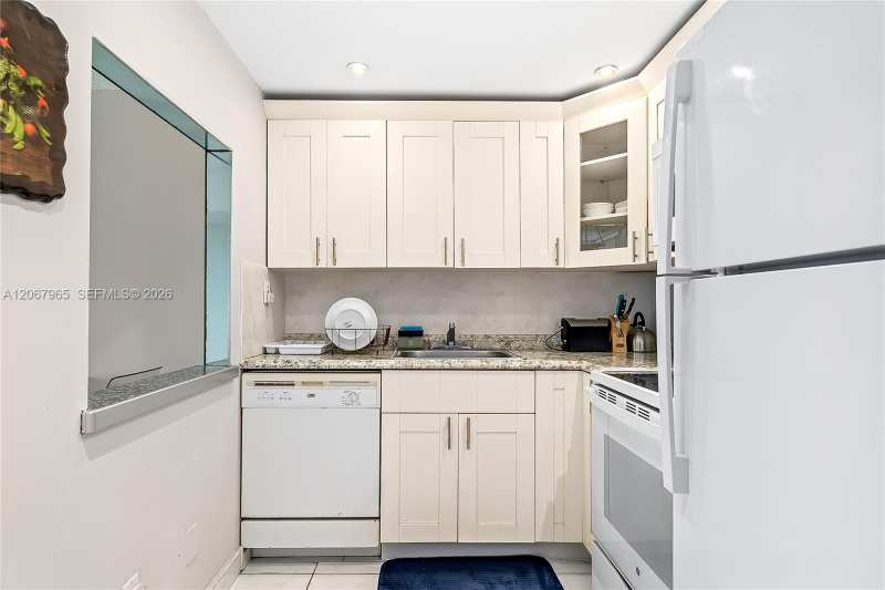 210 172nd St # 533, Sunny Isles Beach FL 33160
