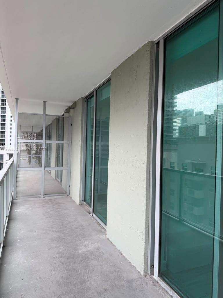 1111 SW 1st Ave, Miami FL 33130