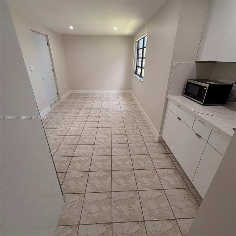 5005 SW 111th Ave # 1, Miami FL 33165