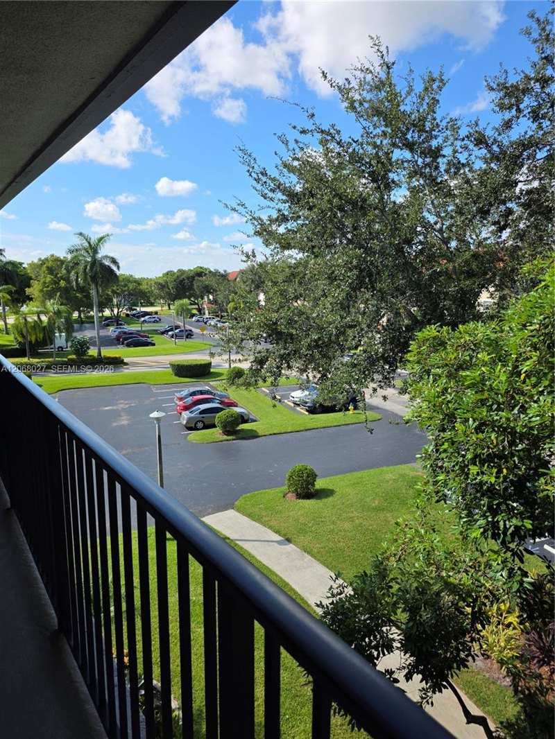 1000 SW 128th Ter # 414V, Pembroke Pines FL 33027